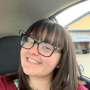 Meet your Posher, Cassie